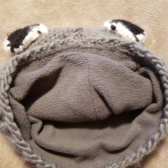2/$20 NWOT - Kids' racoon beanie - Picture 5 of 6